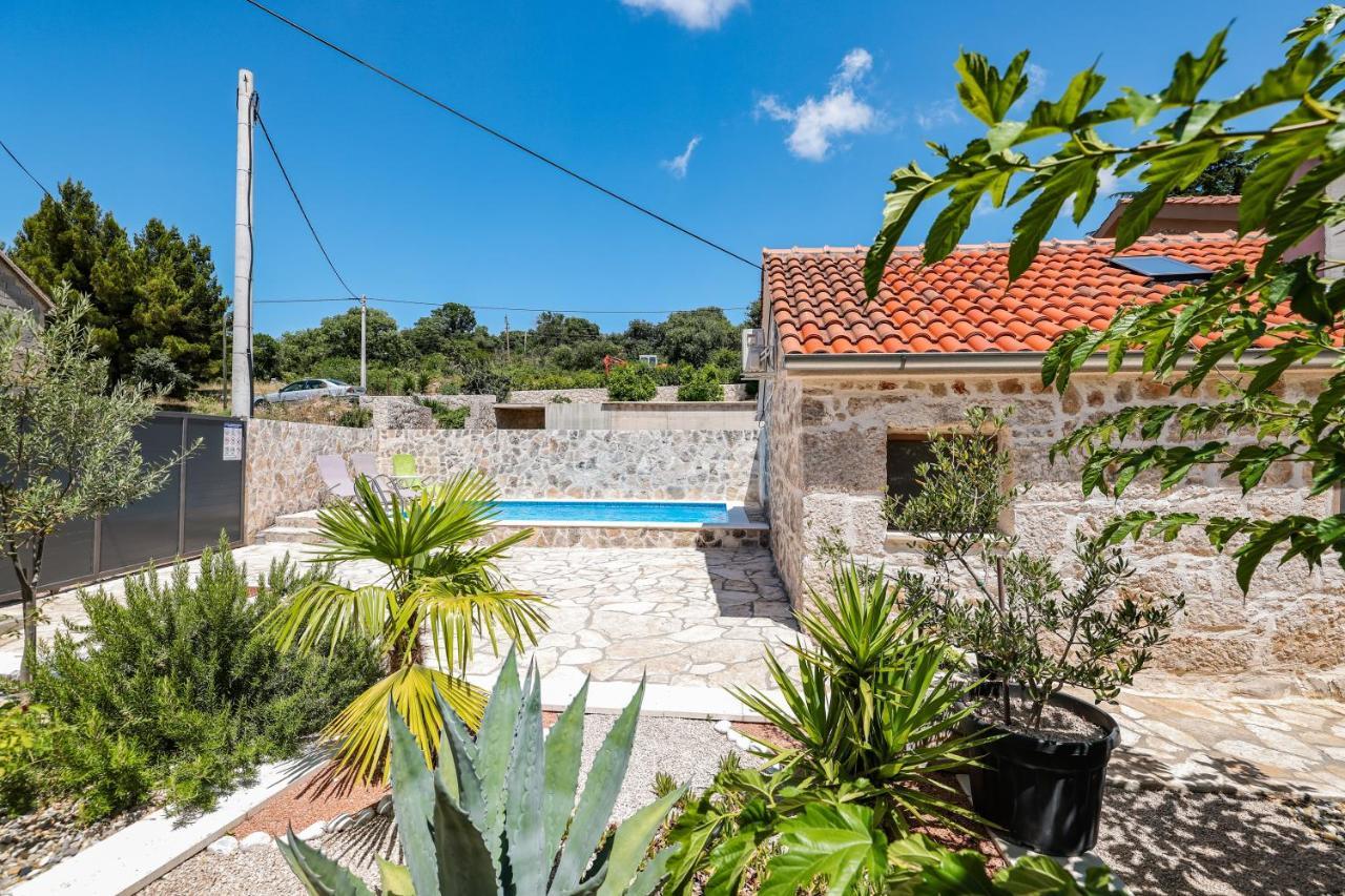 Holiday House Manuela Kruševo Eksteriør bilde