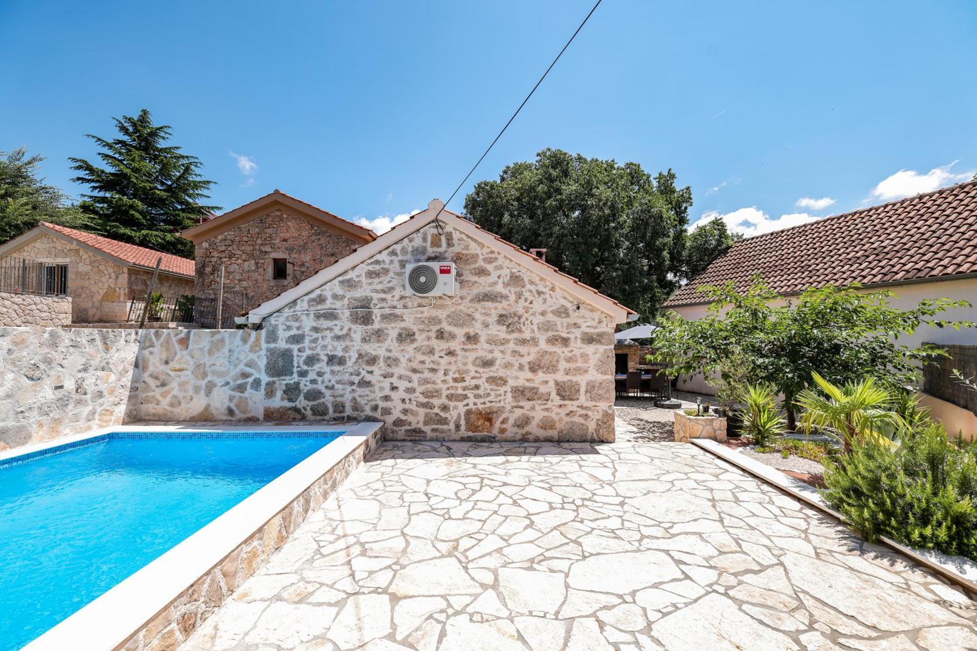 Holiday House Manuela Kruševo Eksteriør bilde