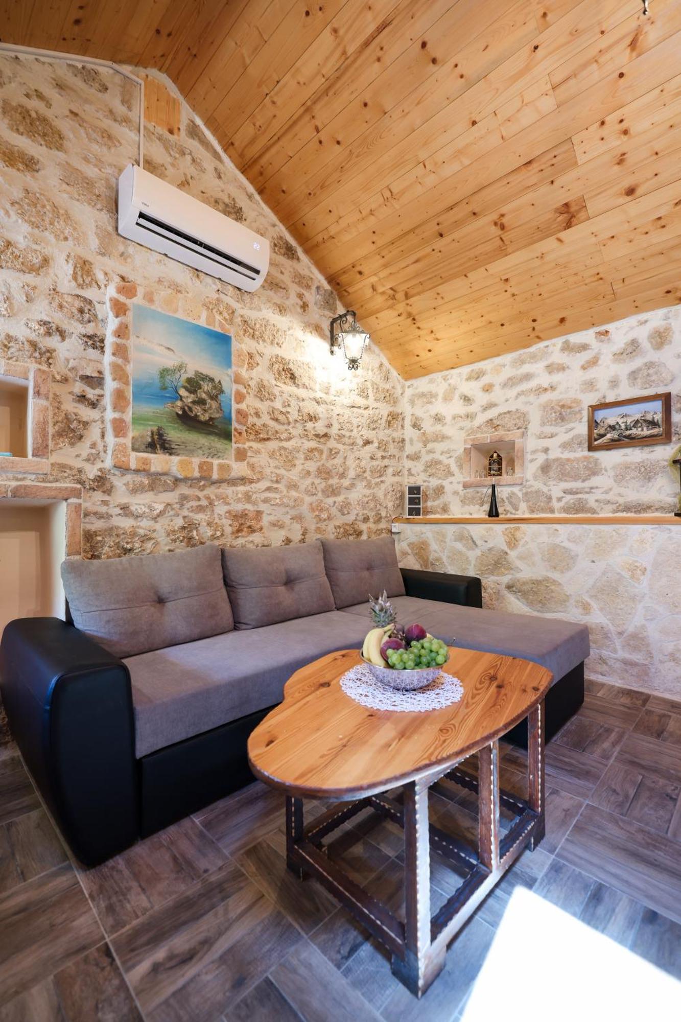 Holiday House Manuela Kruševo Eksteriør bilde